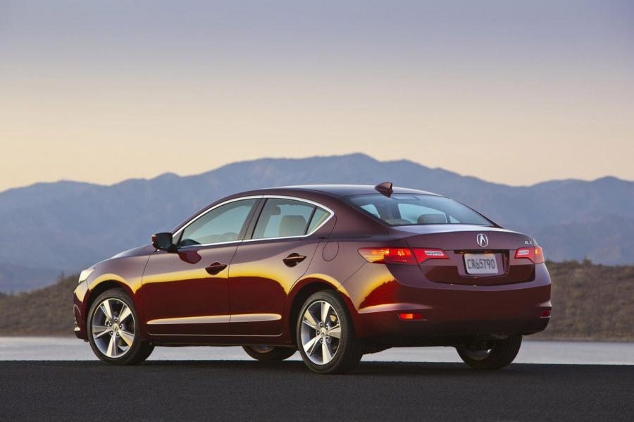  Acura ILX 2.4L (DE) 2012 года  (фото 13 из 34)